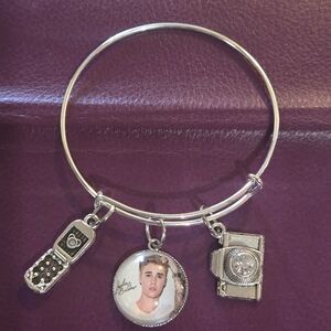 🍒🍒 Justin Bieber Charm Bracelet